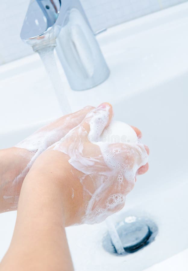 Lavaggio delle mani con sapone immagine stock Lavaggio delle mani con sapone immagine stock