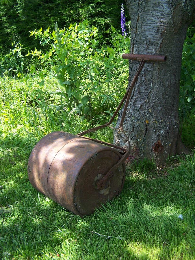 Water Barrel Lawn Roller Discount Price