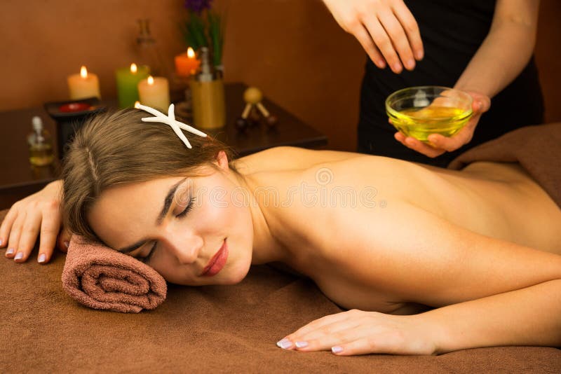 Laying woman getting laser and ultrasound facial therapy royalty free stock photography Laying woman getting laser and ultrasound facial therapy royalty free stock photography