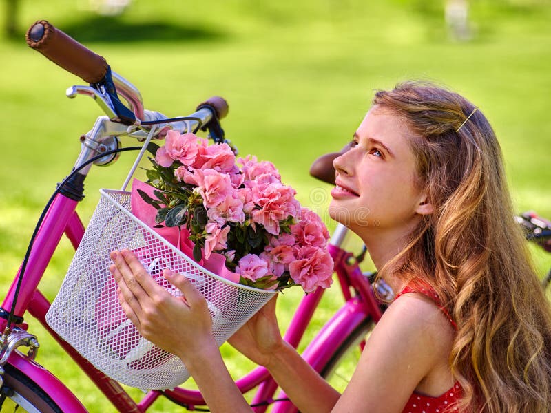 bicyclette fille panier