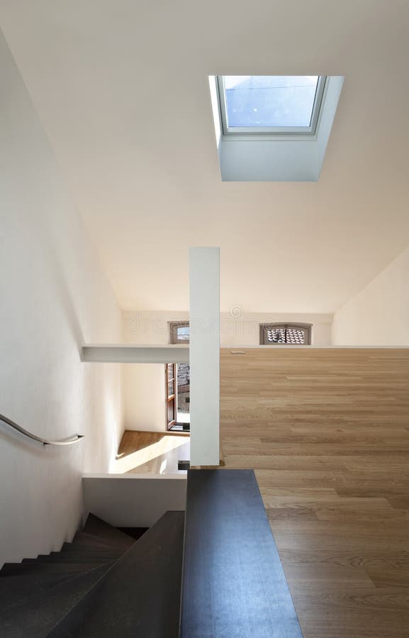 Duplexe converti en maison moderne – Design interieur