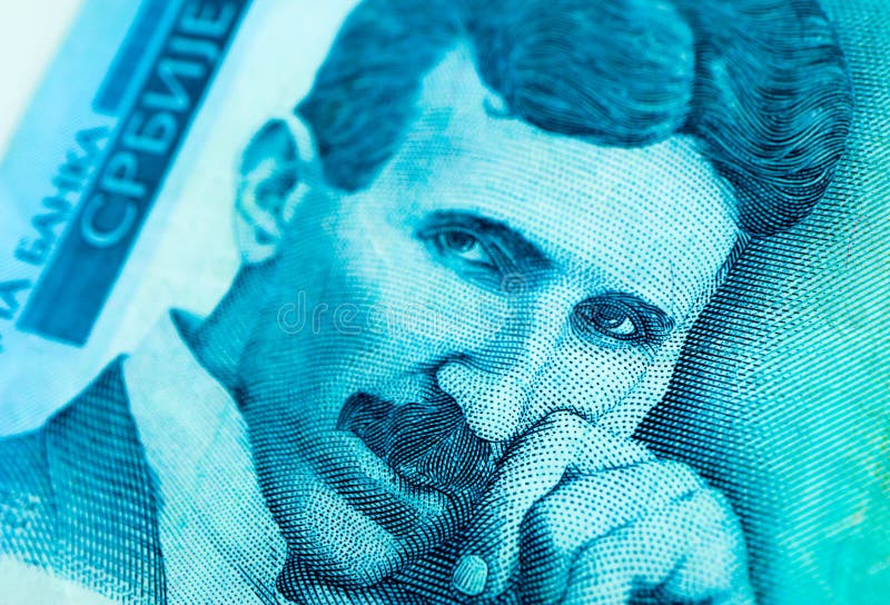 Le billet de banque serbe de devise du dinara 100, se ferment Argent RSD de la Serbie photographie stock Le billet de banque serbe de devise du dinara 100, se ferment Argent RSD de la Serbie photographie stock