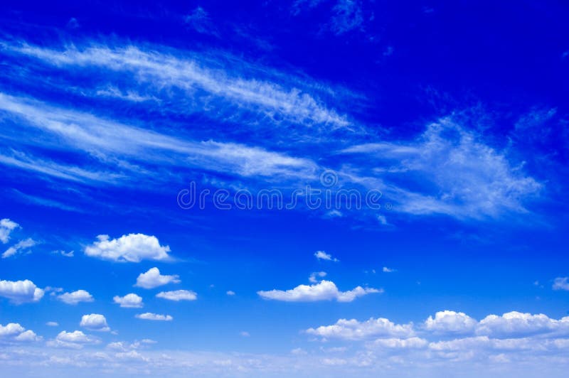 Le ciel bleu. image stock. Image du atmosphère, haut, outdoors - 2619921