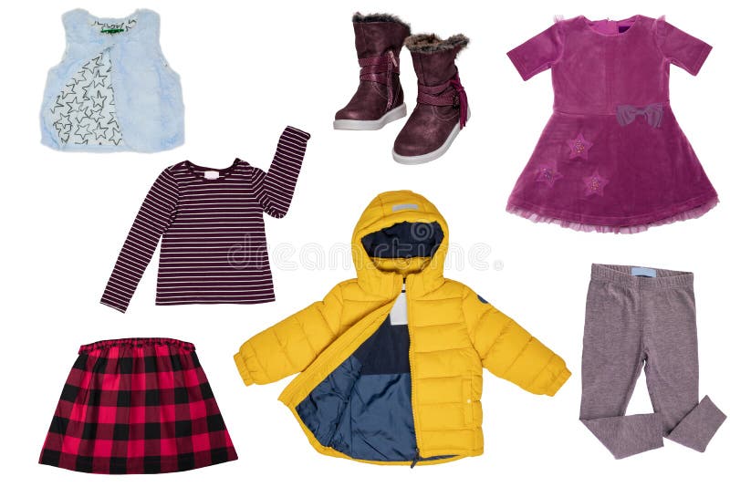 Le collage a placé de peu de vêtements d'automne de fille isolé sur fond blanc. La collection d'un jaune élégant dans une veste fo images libres de droits