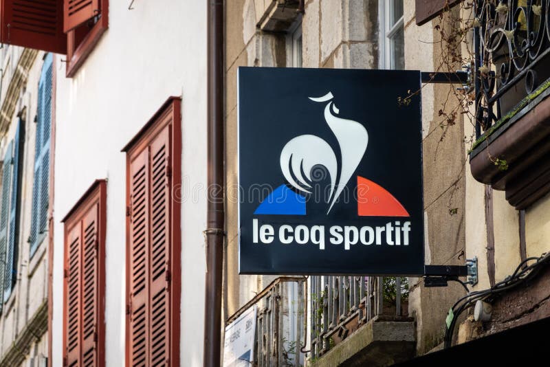 Le Sportif Sign Outside Shop in Bayonne, France Image - Image of clothing, 214101675