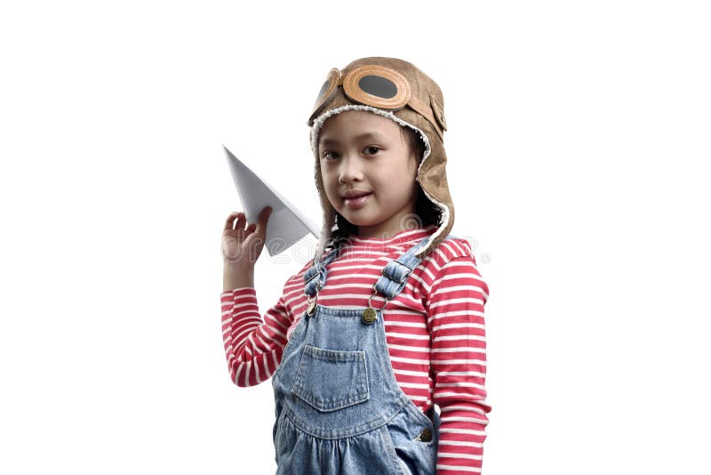 Le det asiatiska barnet som spelar med leksakpapper, hyvla royaltyfri foto Le det asiatiska barnet som spelar med leksakpapper, hyvla royaltyfri foto