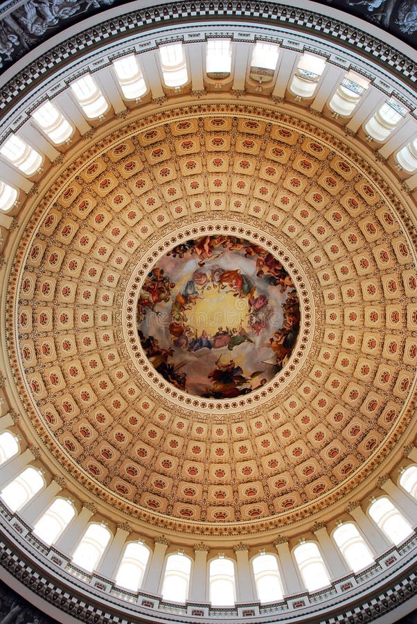 Le dôme intérieur du capitol des USA photos stock Le dôme intérieur du capitol des USA photos stock