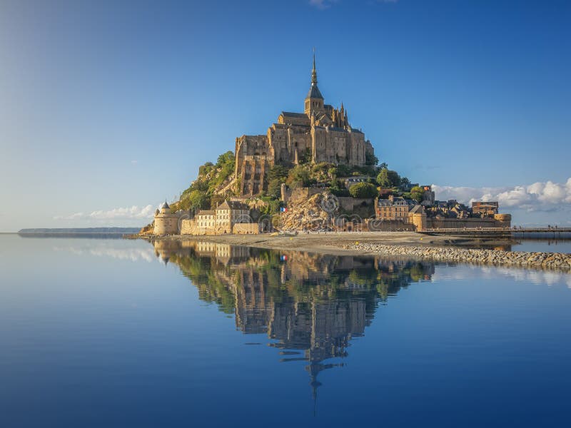 Le famoso Mont Saint-Michel, Normandy, França