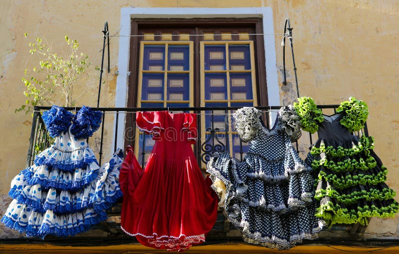 Le flamenco traditionnel s'habille à une maison à Malaga, Andalousie, PS