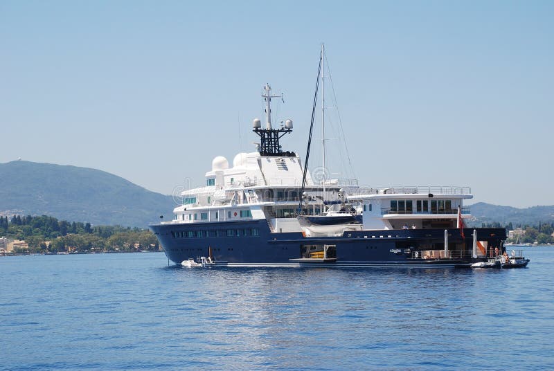 super yachts currently in corfu