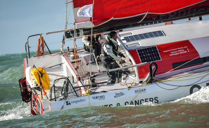 Le Havre / Francia - novembre 2017: Transat Jacques Vabre, Class40,Gustave Roussy, Sylvain Pontu, Christophe Rateau fotografia stock Le Havre / Francia - novembre 2017: Transat Jacques Vabre, Class40,Gustave Roussy, Sylvain Pontu, Christophe Rateau fotografia stock