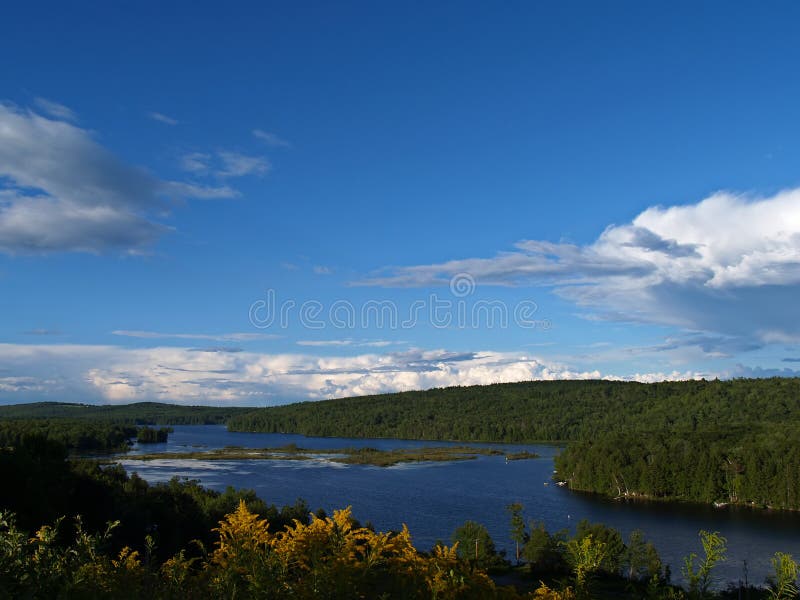 Le lac maine donnent sur photographie stock libre de droits Le lac maine donnent sur photographie stock libre de droits