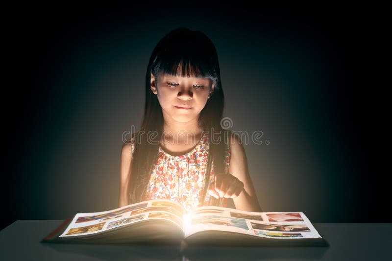 Le livre magique photo stock Le livre magique photo stock