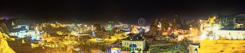 Download Le luci di Cappadocia fotografia stock. Immagine di fairy - 56875878