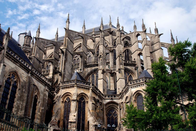 Le Mans, Frankreich: Cathédrale Str. Julien Stockbild - Bild von