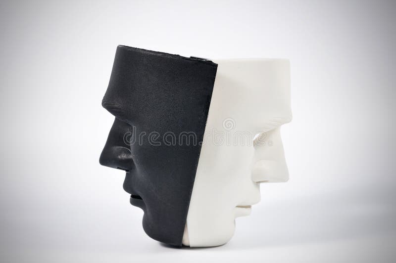 Le maschere in bianco e nero gradiscono il comportamento umano, concezione