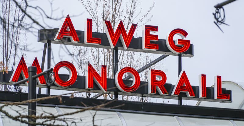 Le monorail d'Alweg à Seattle - à SEATTLE/à WASHINGTON - 11 avril 2017 photos libres de droits Le monorail d'Alweg à Seattle - à SEATTLE/à WASHINGTON - 11 avril 2017 photos libres de droits
