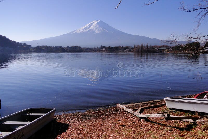 Le mont Fuji - un iconique du Japon image libre de droits Le mont Fuji - un iconique du Japon image libre de droits