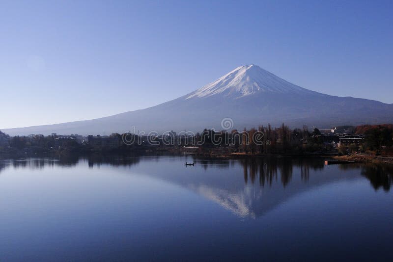 Le mont Fuji - un iconique du Japon photos libres de droits Le mont Fuji - un iconique du Japon photos libres de droits