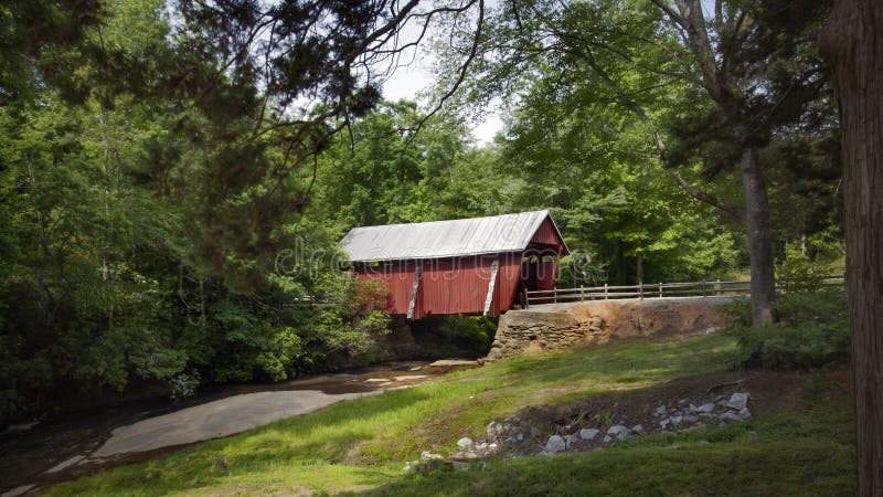 Le pont couvert de Campbell en Caroline du Sud photo stock Le pont couvert de Campbell en Caroline du Sud photo stock