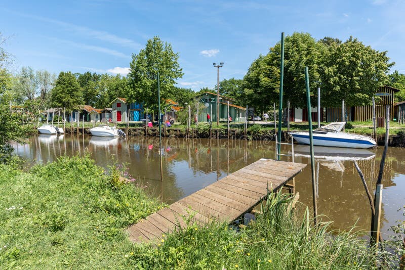 Le Port De Biganos Sur La Baie D'Arcachon Photo stock Image du furet, tourisme 147910788