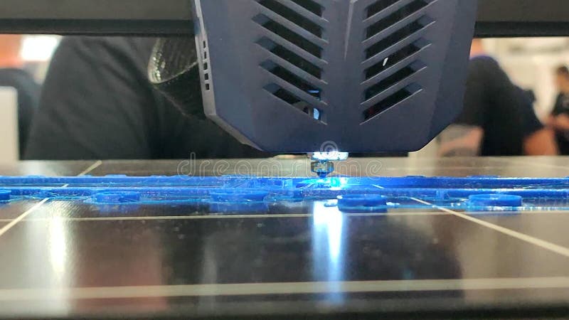 Le processus d'impression imprimante 3d imprimante 3d objet d'impression à partir de plastique moulé banque de vidéos