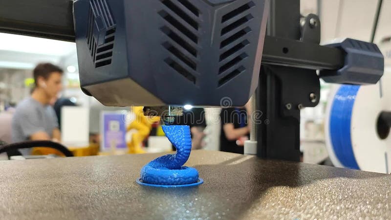 Le processus d'impression imprimante 3d imprimante 3d objet d'impression à partir de plastique moulé banque de vidéos