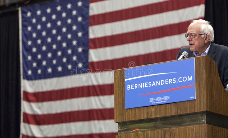 Le sénateur Bernie Sanders Campaigning images stock Le sénateur Bernie Sanders Campaigning images stock
