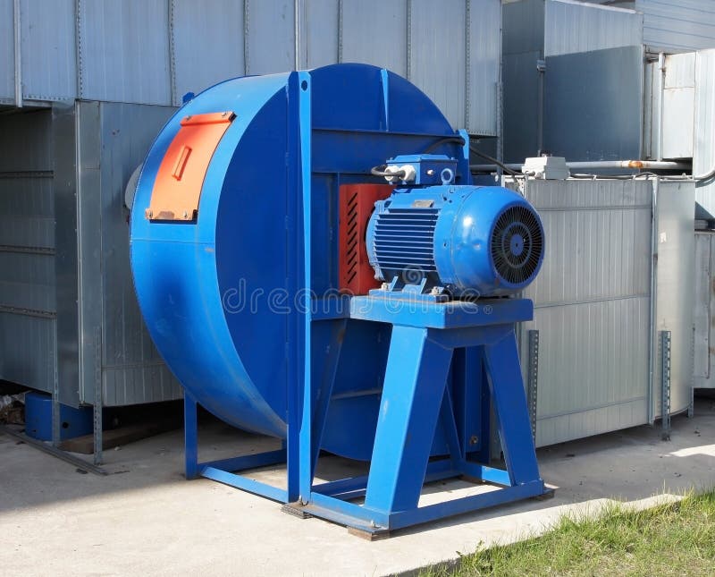 Ventilateur De Turbine à Souffleur D'air Industriel Pour Ventilation Et  Climatisation Isolé Sur Fond Blanc Image stock - Image du grand,  condensateur: 162465459