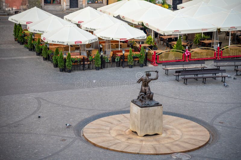 Le vieux regard fixe Miasto de la ville de Varsovie est le centre historique de Varsovie photographie stock libre de droits Le vieux regard fixe Miasto de la ville de Varsovie est le centre historique de Varsovie photographie stock libre de droits