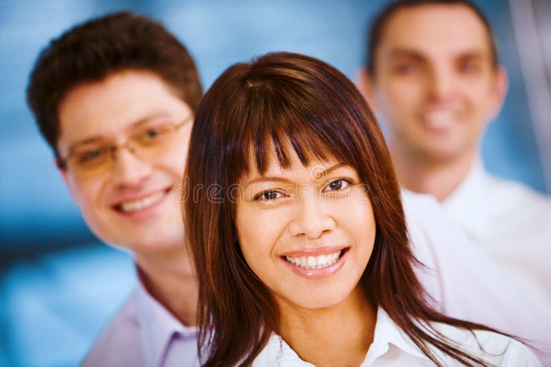 leader group 13338003