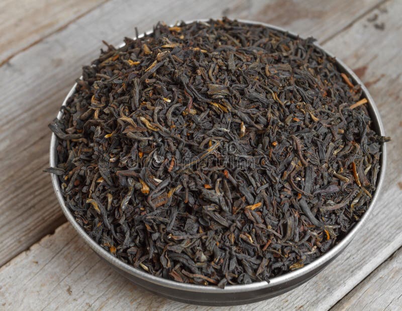 Leaf tea in the bowl royalty free stock photography