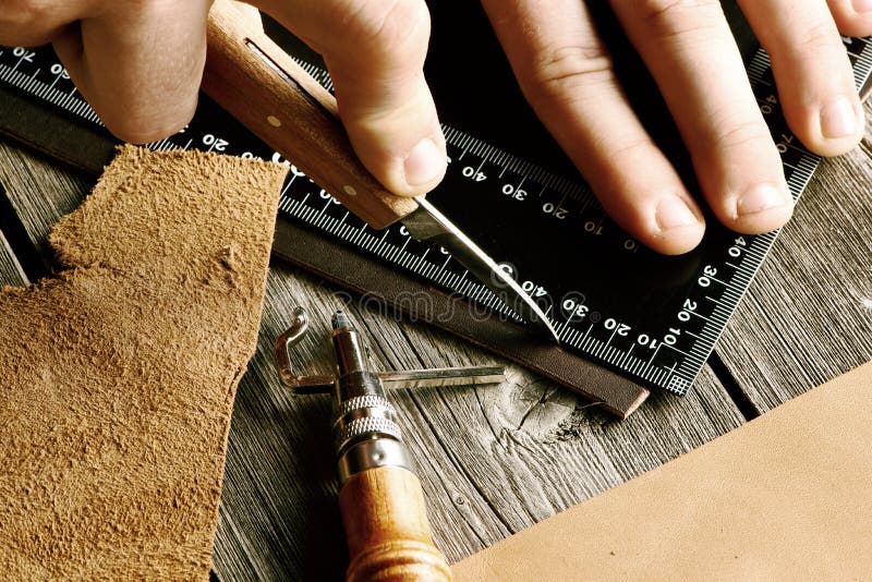 Top 10 Tools for Amateur and Pro Leatherworkers