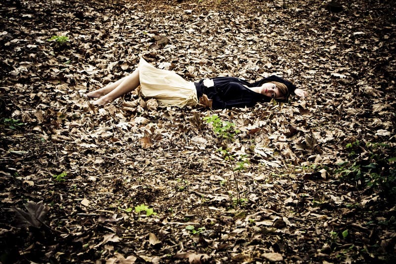 Leaves woman στοκ φωτογραφία