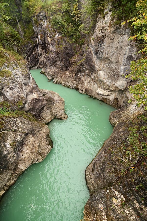 Lech Fluss in Den Bayerischen Alpen, Deutschland Stockfoto Bild von