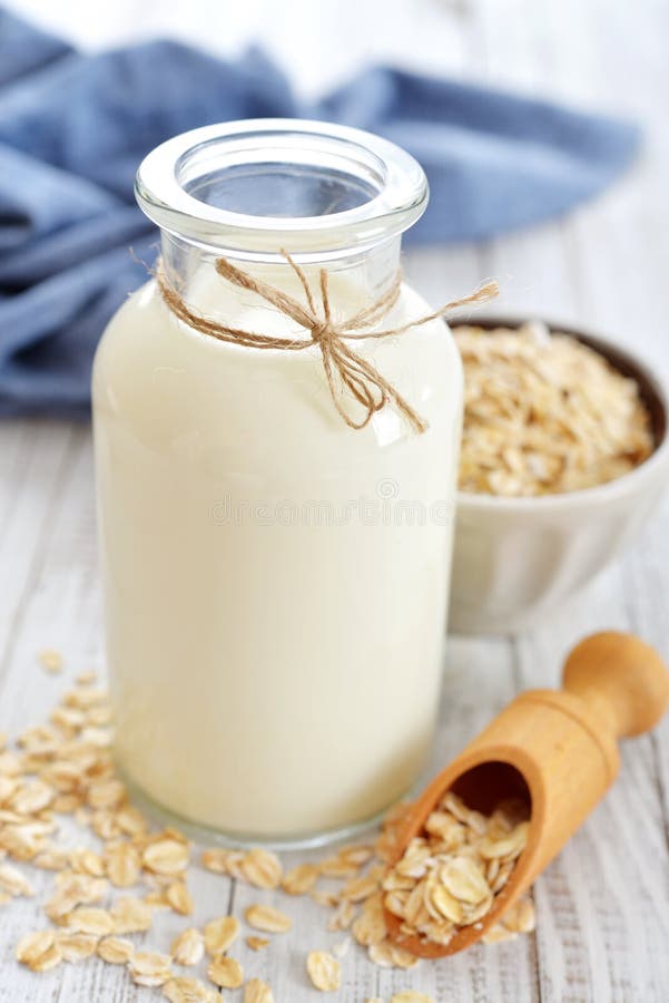 Leche de la avena fotos de archivo Leche de la avena fotos de archivo