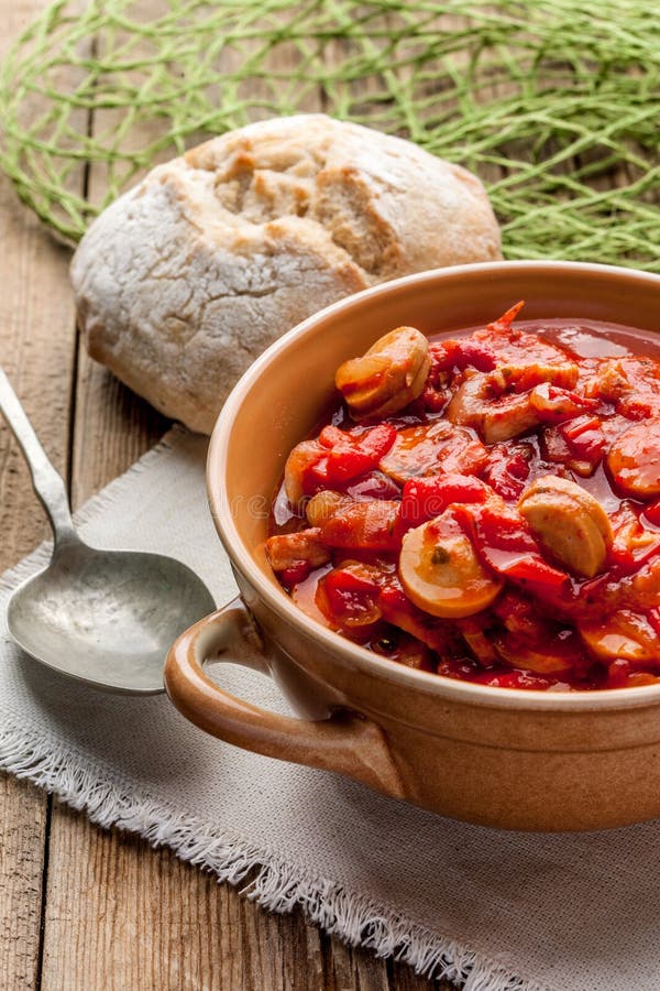 Lecho - stew with peppers, onions and sausages royalty free stock photos Lecho - stew with peppers, onions and sausages royalty free stock photos