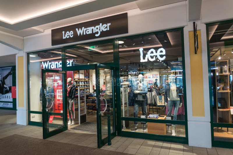 Lee Cooper and Wrangler Store in Parndorf, Austria. Editorial Stock Image -  Image of boutique, architecture: 110308729
