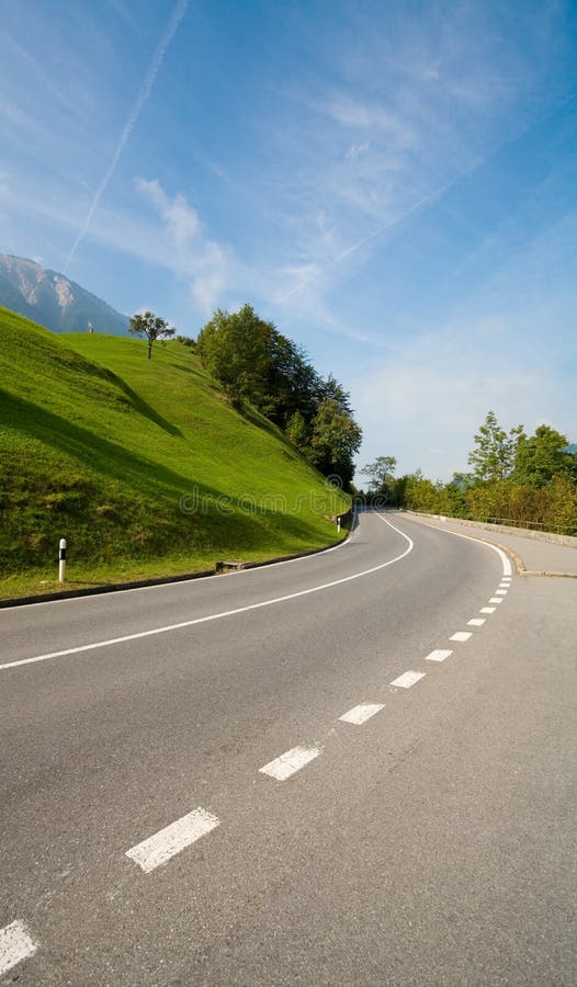 Leere Landschaftstraße stockfoto