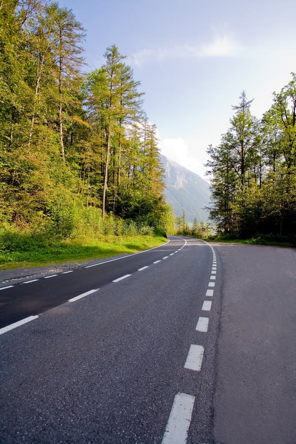 Leere Landschaftstraße stockbilder