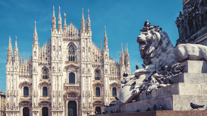 Leeuw en Milan Cathedral in Milaan, Italië
