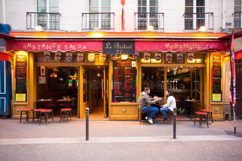 Left Bank Paris Street Scene Editorial Stock Image - Image of cafe ...