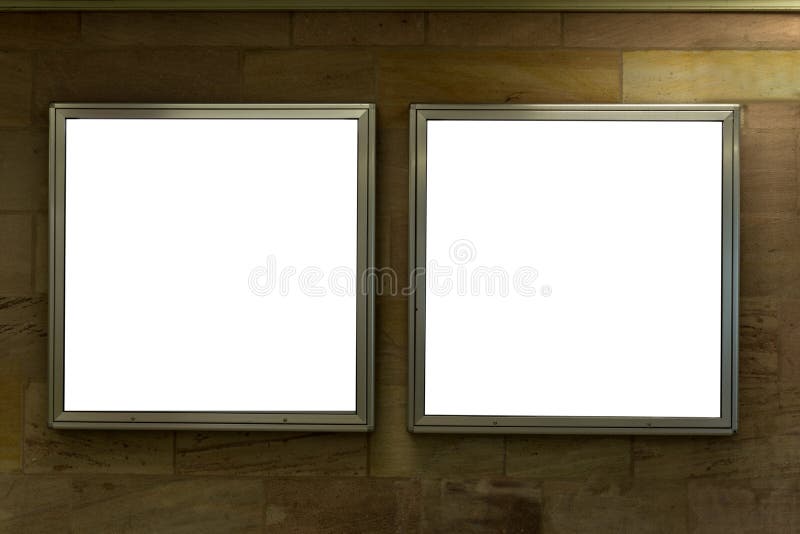 Lege advertentie ruimtedietekens op een bakstenen muur worden geïsoleerd stock foto Lege advertentie ruimtedietekens op een bakstenen muur worden geïsoleerd stock foto