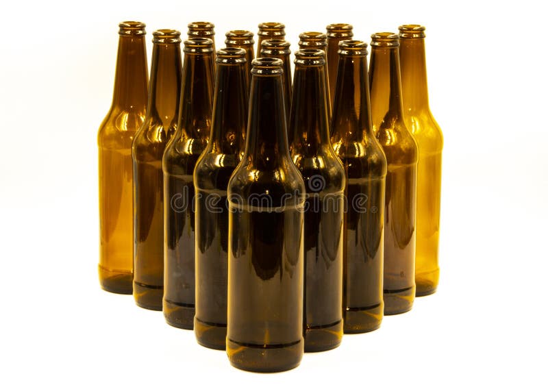 Lege glasflessen op een witte achtergrond royalty-vrije stock afbeeldingen Lege glasflessen op een witte achtergrond royalty-vrije stock afbeeldingen