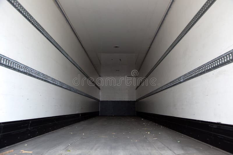 Lege vrachtwagen royalty-vrije stock afbeeldingen Lege vrachtwagen royalty-vrije stock afbeeldingen