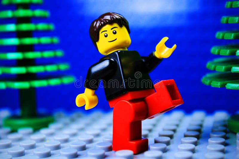 Lego μίνι φιγούρα διασκέδαση και αφρός στοκ εικόνα με δικαίωμα ελεύθερης χρήσης Lego μίνι φιγούρα διασκέδαση και αφρός στοκ εικόνα με δικαίωμα ελεύθερης χρήσης