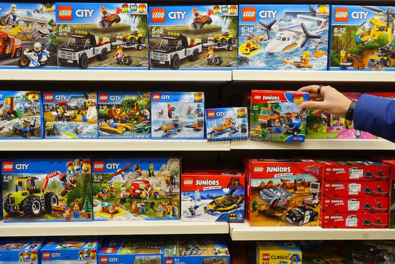 Legospeelgoed in een opslag royalty-vrije stock foto's Legospeelgoed in een opslag royalty-vrije stock foto's