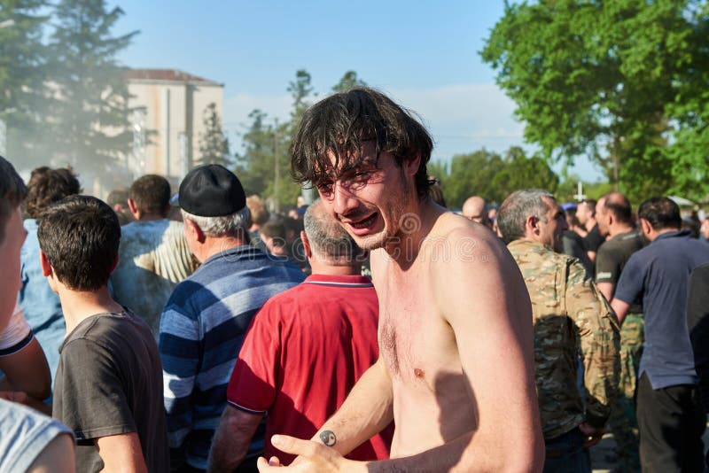 Lelo Burti, сражение для шарика в Shukhuti, грузинское рэгби пасхи стоковая фотография rf Lelo Burti, сражение для шарика в Shukhuti, грузинское рэгби пасхи стоковая фотография rf