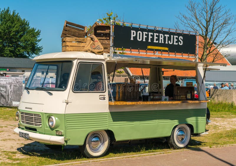 151 Food Truck Retro Style Photos Free Royalty Free Stock Photos From Dreamstime