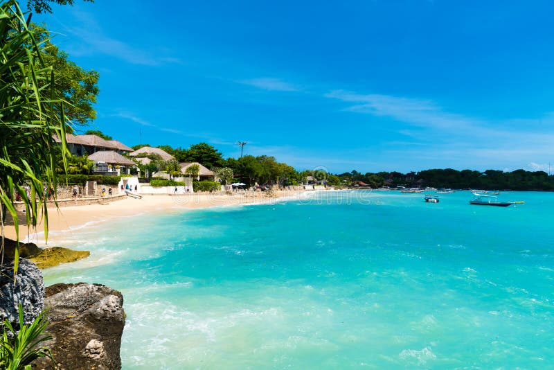Lembongan Tropical Island, One of Popular Attractions in Bali